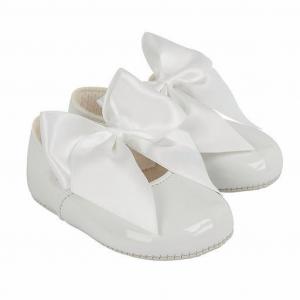 BP025W  White Patent "Bow" Soft Sole Shoe  (0-3)