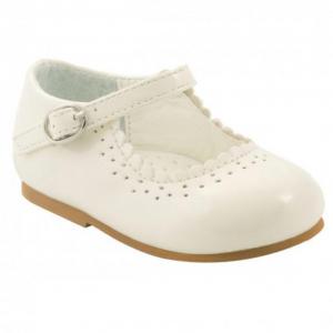 SVEmma-CR  Cream Shoes  (now to size 8)