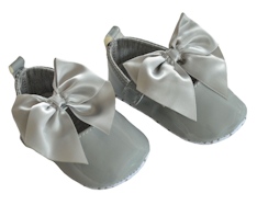 STB2228-G  Grey Patent Shoe With Bow  (Nb-12 months)